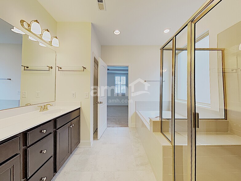 Building Photo - 124 Benjamin Ln