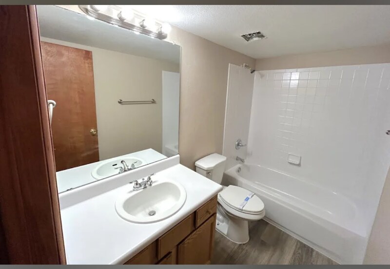 Building Photo - 10050 Shoshone Way