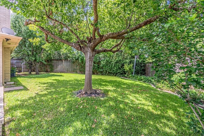 Building Photo - 9133 Villa Park Cir