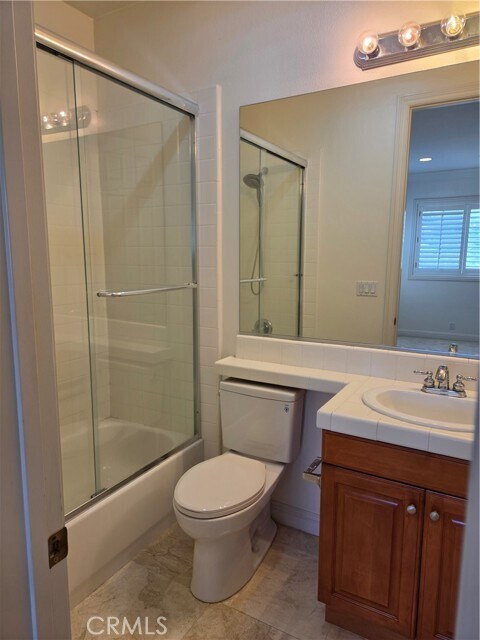 Building Photo - 17568 Cloverdale Way
