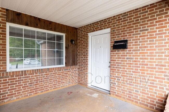 Building Photo - 105 Indiana Ln