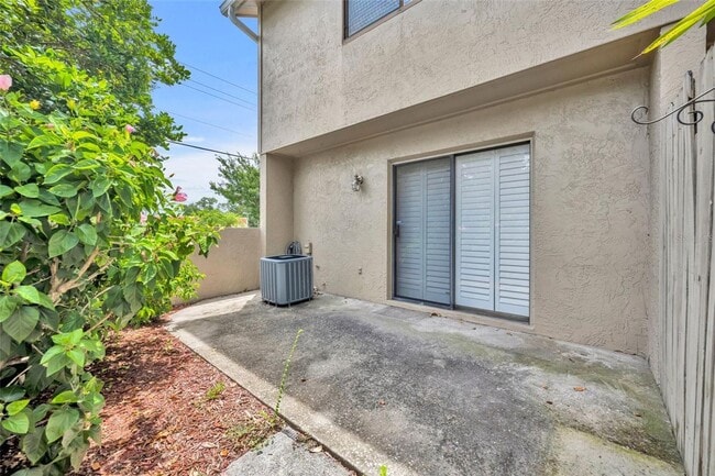 Building Photo - Great Winter Park Townhome