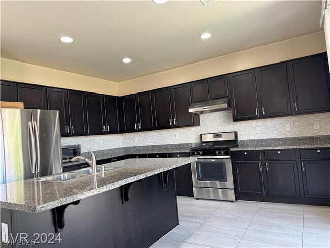 Building Photo - 9056 Tony Ridge Ave