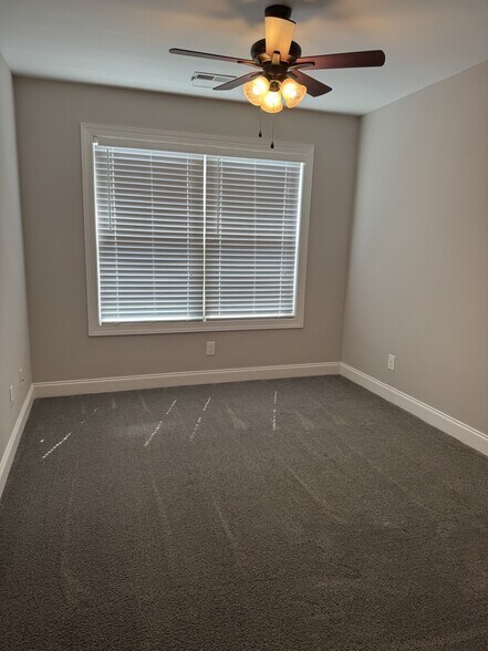 Building Photo - 159 Mallard Ln