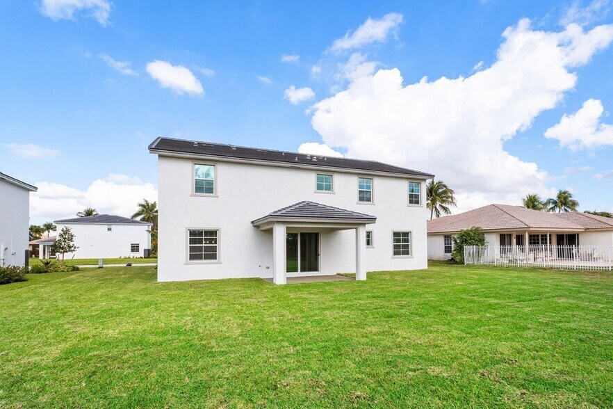 Building Photo - 6843 Cobia Cir