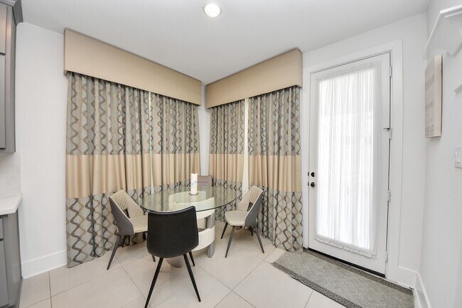 Building Photo - 26514 Star Blossom Ln