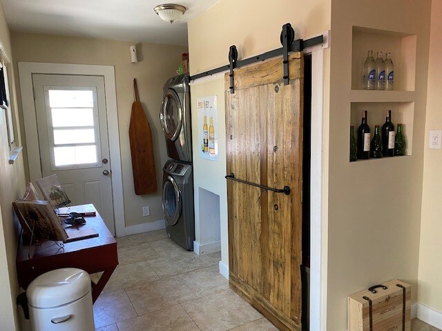 Kitchen pantry - 1344 S Curson Ave