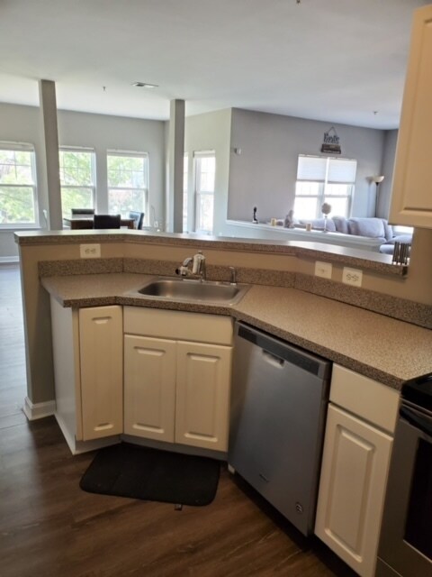Building Photo - 3130 Bellamy Way
