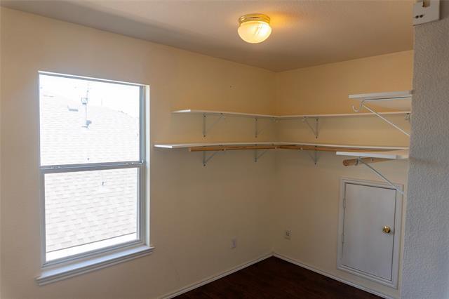 Building Photo - 10120 Sourwood Dr