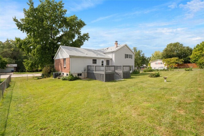 Building Photo - 2516 Westminister Dr