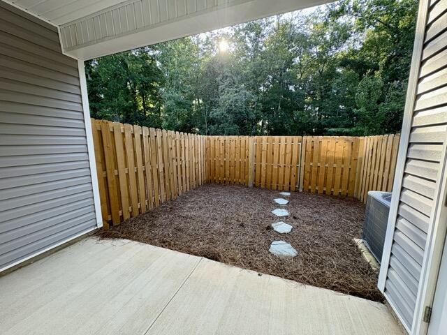 Building Photo - 651 Caroline Ct