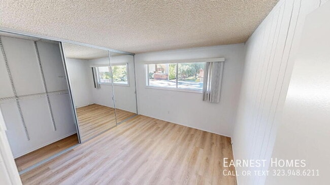 Building Photo - 10464 Larwin Ave