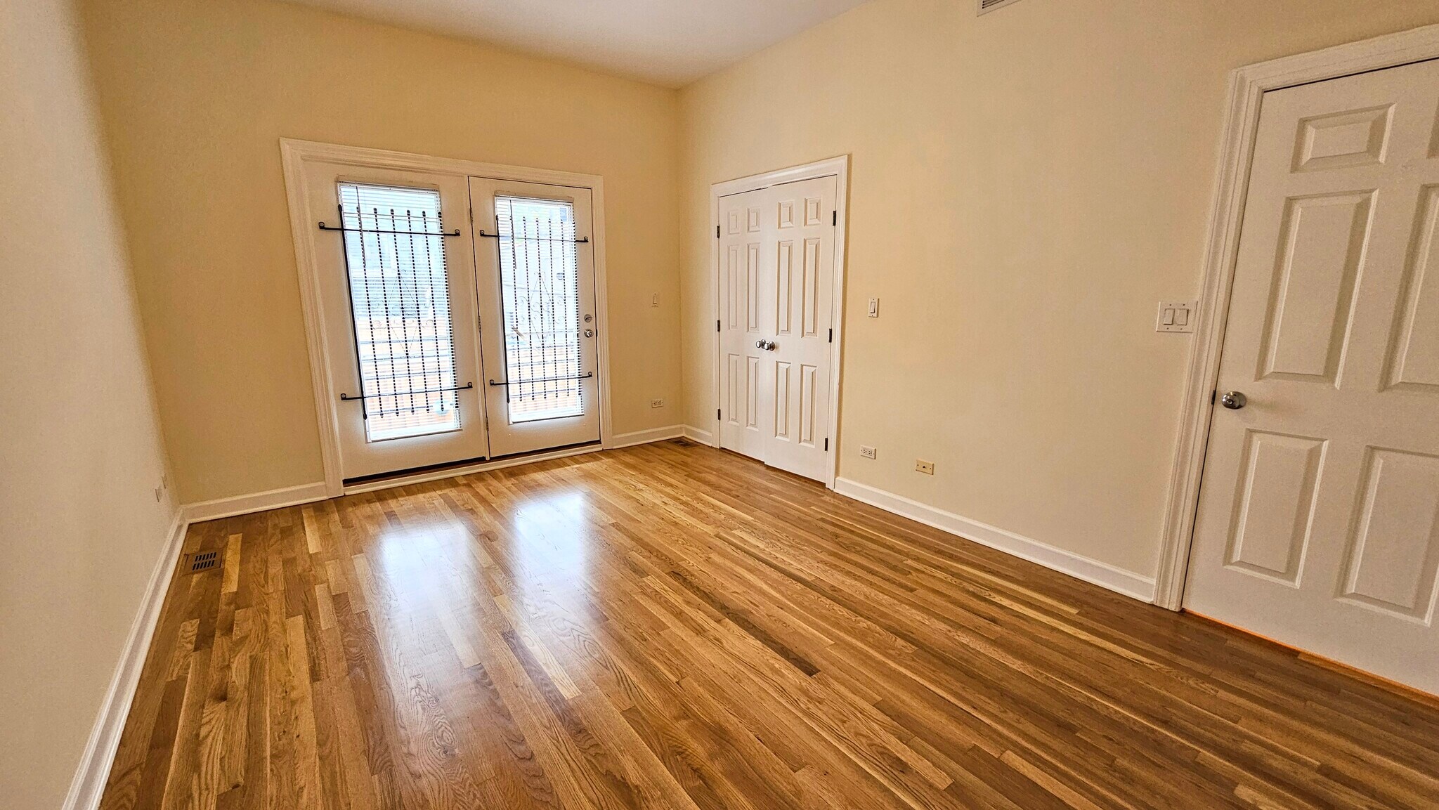 Building Photo - 509 N Hartland Ct