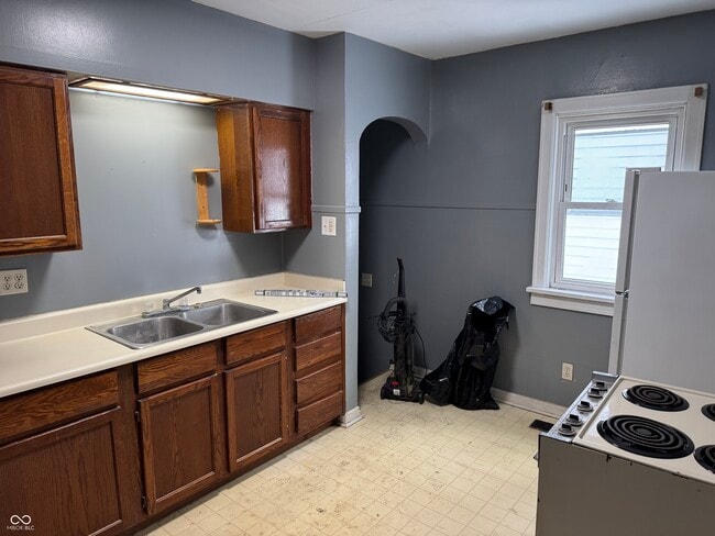 Building Photo - 1719 Johnson Ave