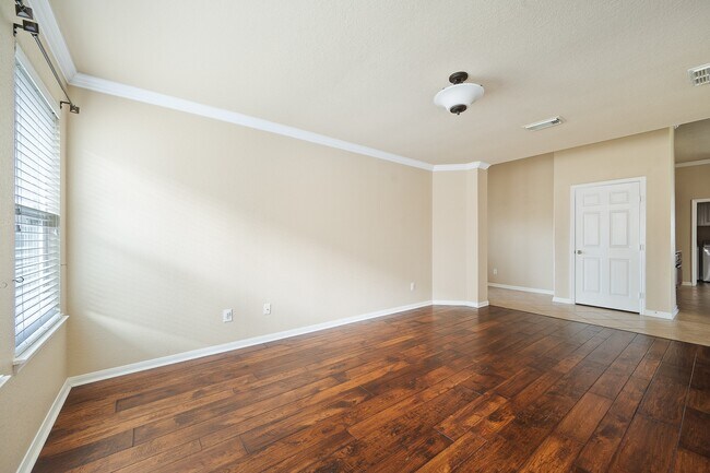 Building Photo - 9515 Denfield Ln