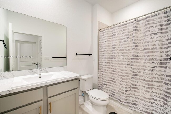 Building Photo - 1181 SW 7th Ct