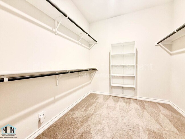 Building Photo - 13722 Trinity Cv