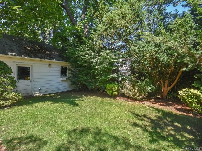 Building Photo - 121 Hillcrest Ave