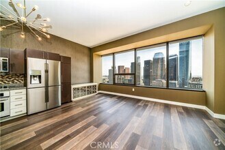 Building Photo - 1100 Wilshire Blvd