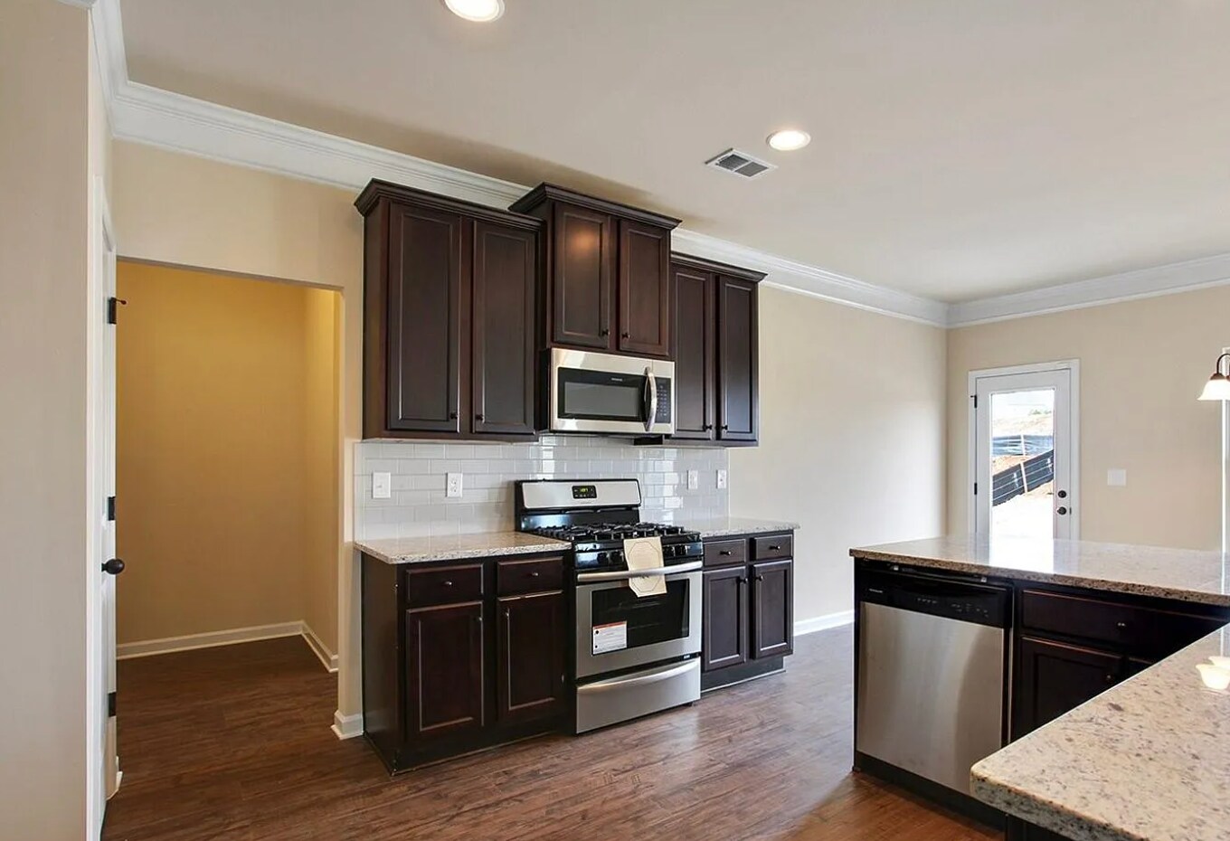 Building Photo - 133 Babbling Brook Dr
