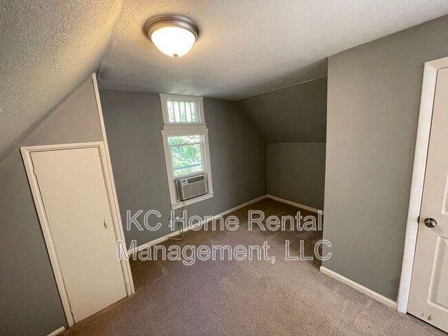 Building Photo - 4012 Genessee St