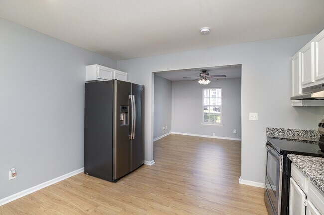 Building Photo - 4206 Wilson Ln