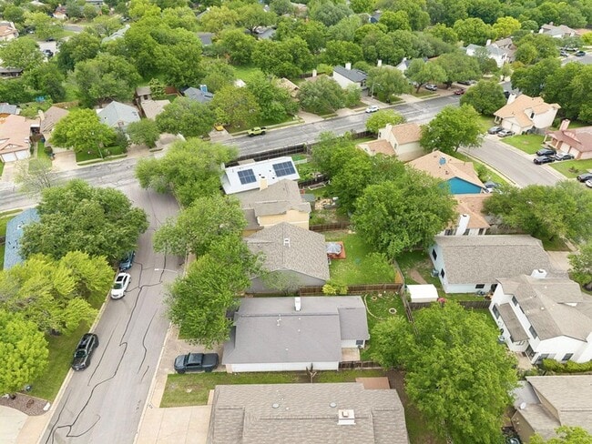 Building Photo - 13005 Widge Dr