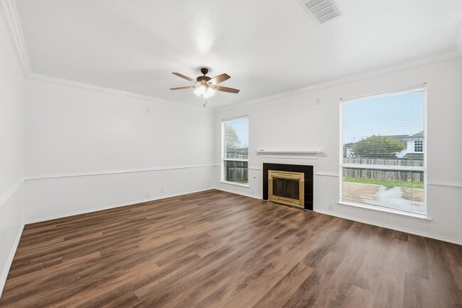 Building Photo - Beautiful home in Hurst-Euless-Bedford ISD