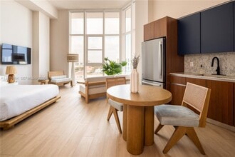 Building Photo - 275 SW 6th St