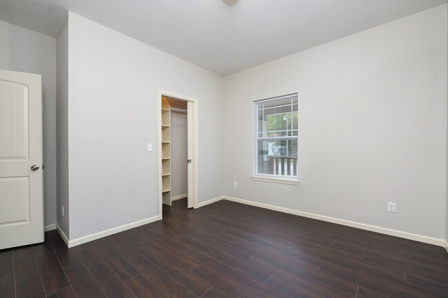 Front Bedroom - 631 S Grant Ave