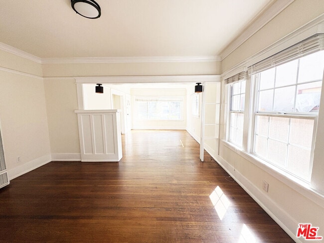 Building Photo - 1743 S Catalina St