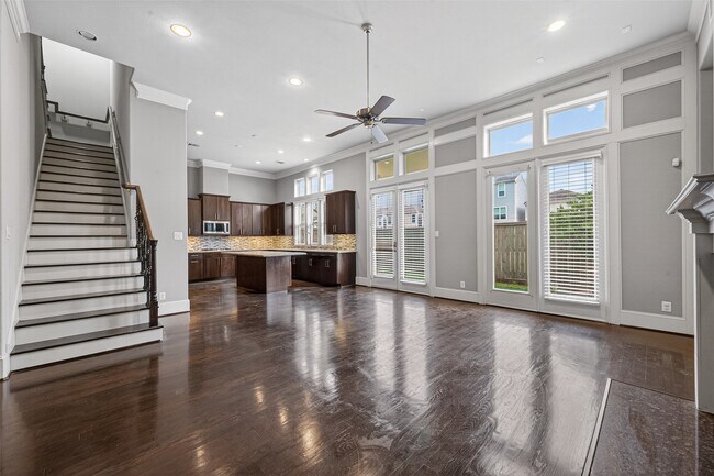 Building Photo - 10917 Upland Park