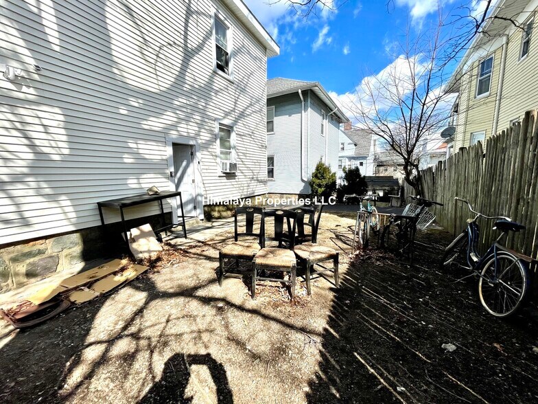 Primary Photo - 84 Allston St