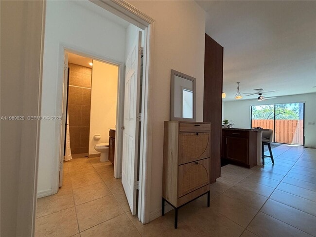 Building Photo - 6330 S Station Square