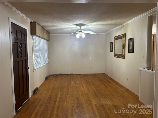 Building Photo - 234 Alf Hoover Rd