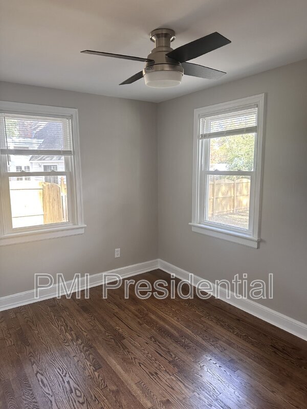 Building Photo - 1507 Foster Rd