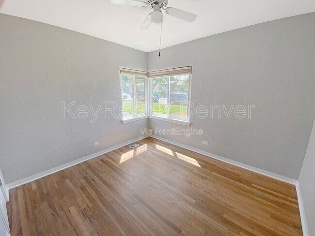 Building Photo - 4960 Decatur St