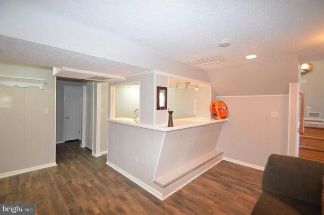 Building Photo - 12614 Oxon Rd