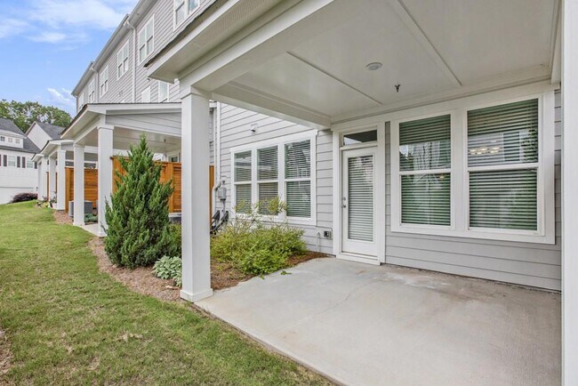 Building Photo - 1247 Winterhaven Dr
