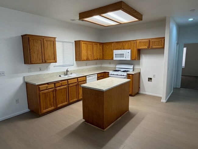 Building Photo - 1303 Vine St