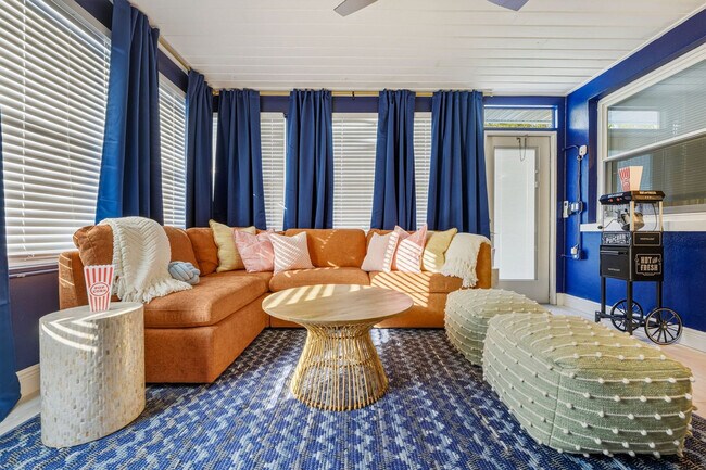 Building Photo - 10861 62nd Ave N