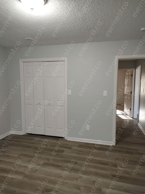 Building Photo - 2836 S Ann Ave