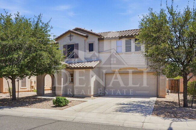 Building Photo - 4923 N 108th Dr