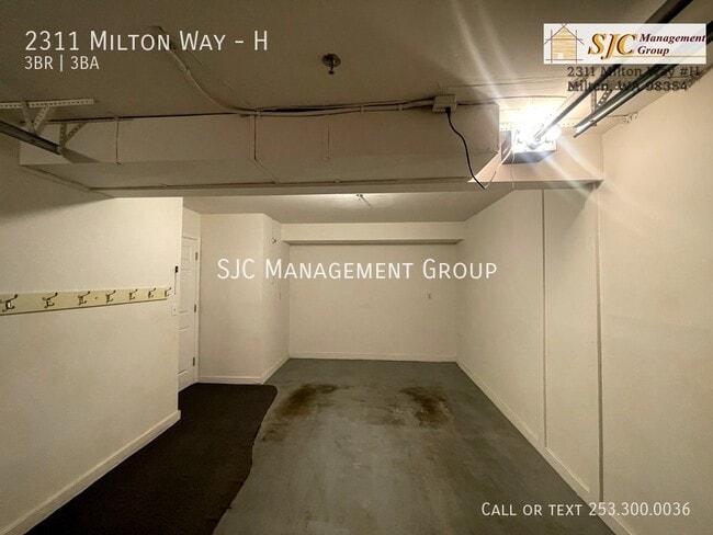 Building Photo - 2311 Milton Way