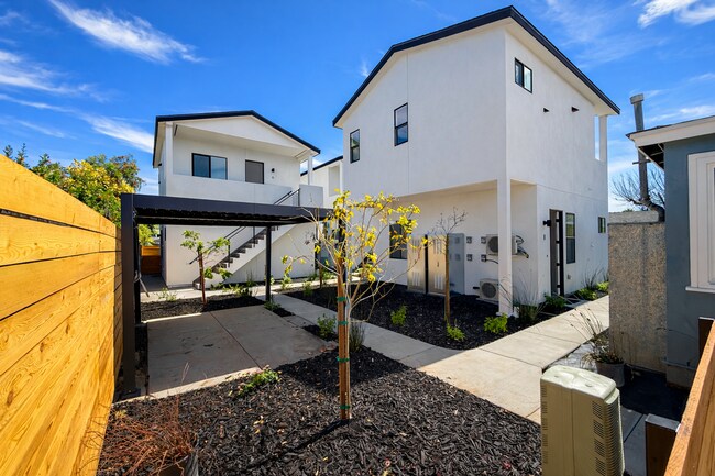 Building Photo - 1819 Westinghouse St