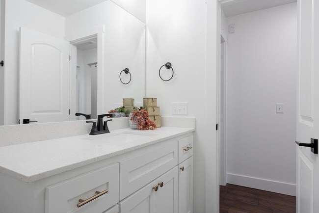 Building Photo - 7917 Behr Dr