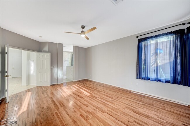 Building Photo - 57 Voltaire Ave