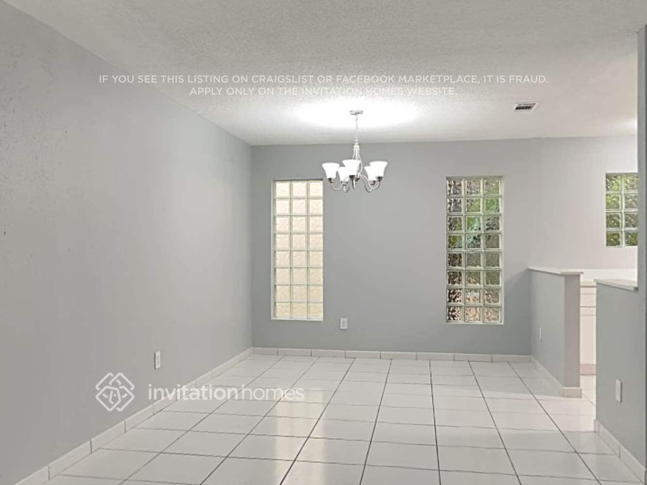 Building Photo - 1658 SW 158th Ave