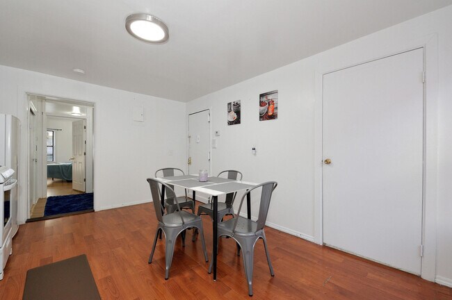 Building Photo - 370 8th Ave