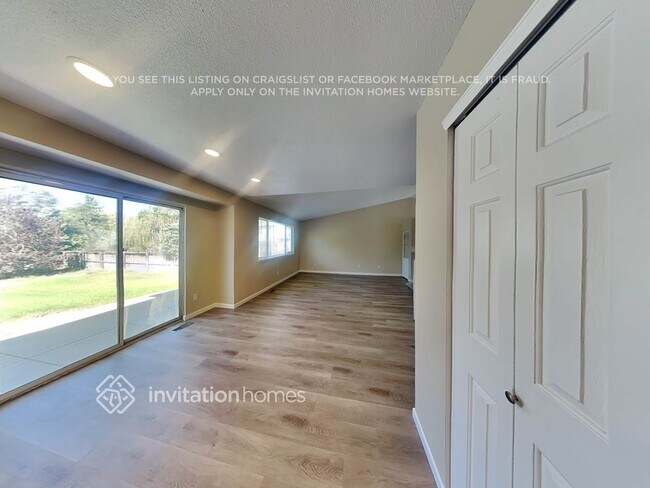 Building Photo - 10625 Hyacinth Ct